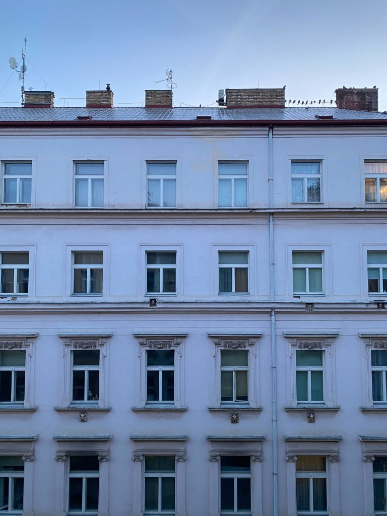 Historický činžovní dům v Praze